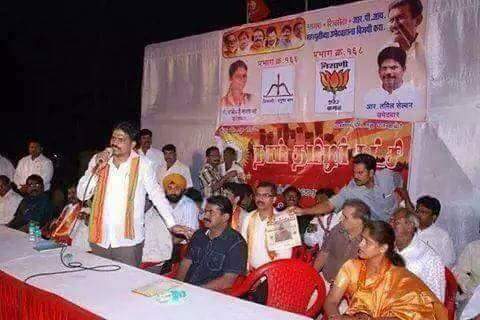 But what is the reason? Seeman was also an errands boy for BJP and other saffron groups. Here's Seeman campaigning for Shiv Sena in Mumbai.