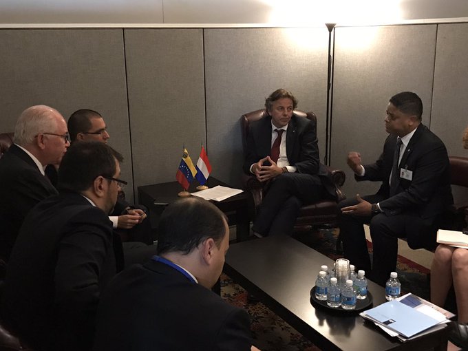 Ver imagen en Twitter Ver imagen en Twitter