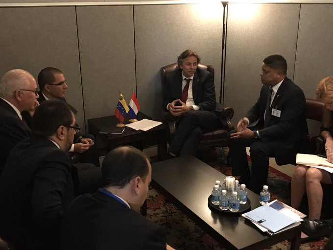 Ver imagen en Twitter Ver imagen en Twitter