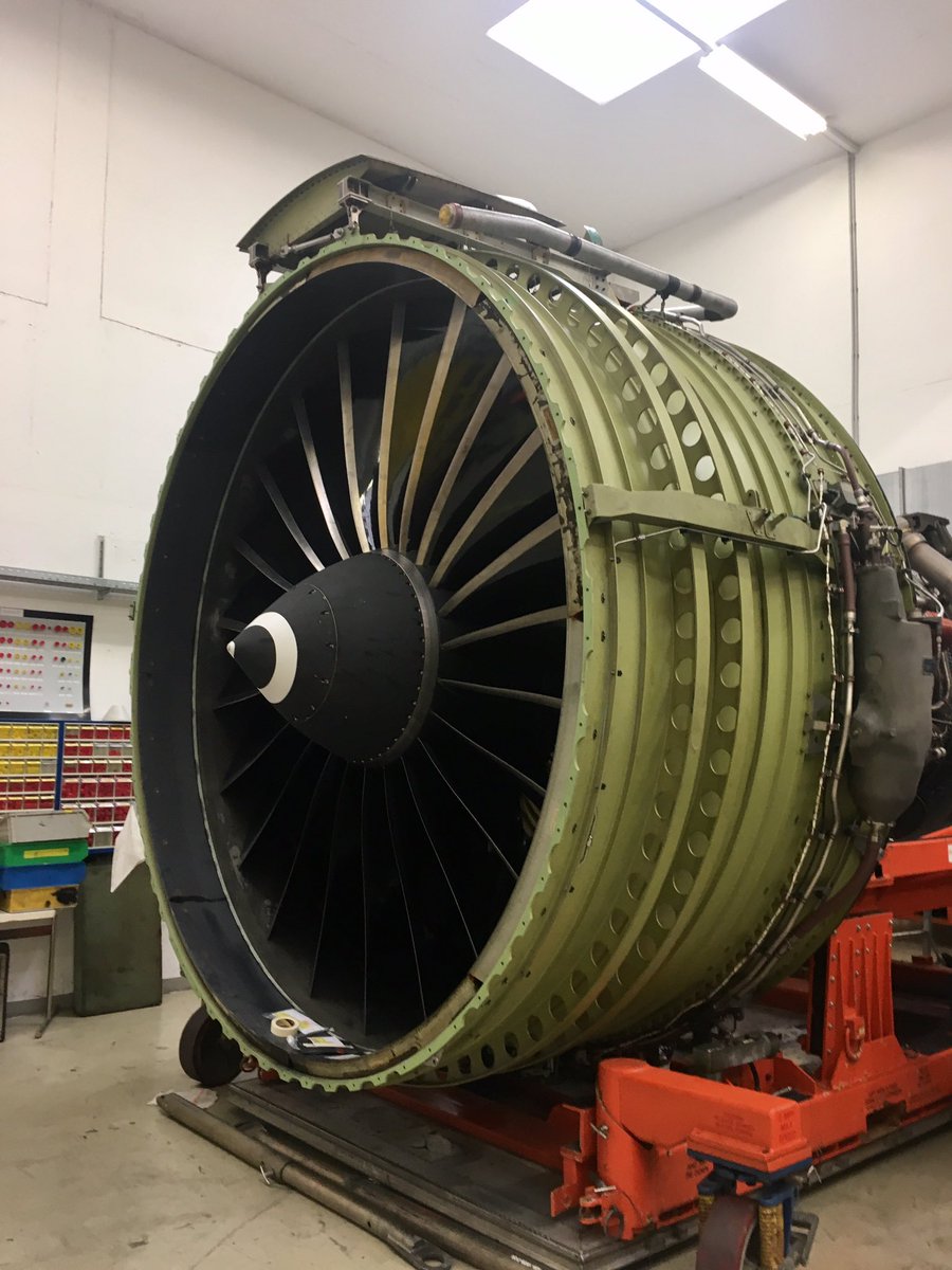 ClintPHenderson's tweet photo. Behind the scenes at with Austrian at Vienna airport. #SMD8 #megado @_austrian https://t.co/dysZBRdDAx