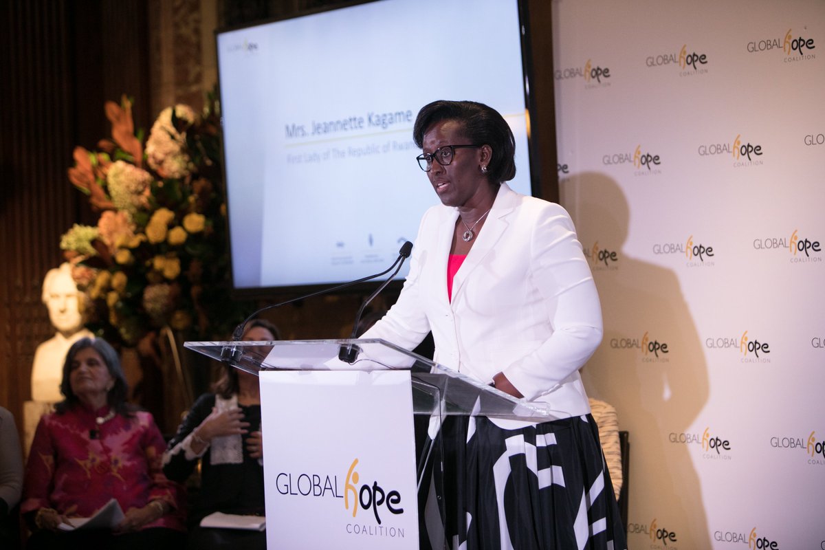 The First Ladies of Mali and Rwanda and experts discuss effects of violent extremism on women/children at our summit bit.ly/2fBYEKH