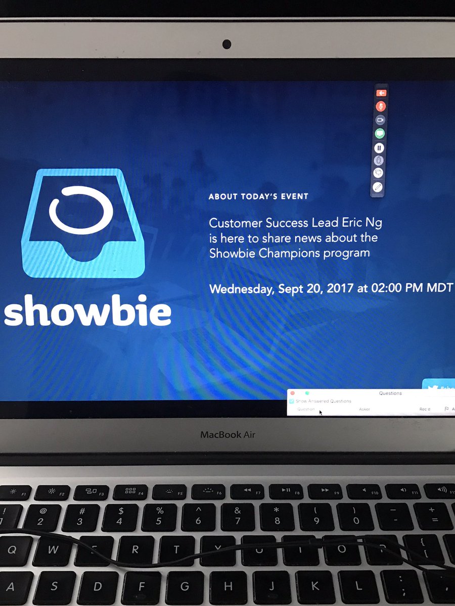 About to present to our awesome class of #showbiechamps!! #edchat #edtech <a href="/Showbie/">Showbie</a>