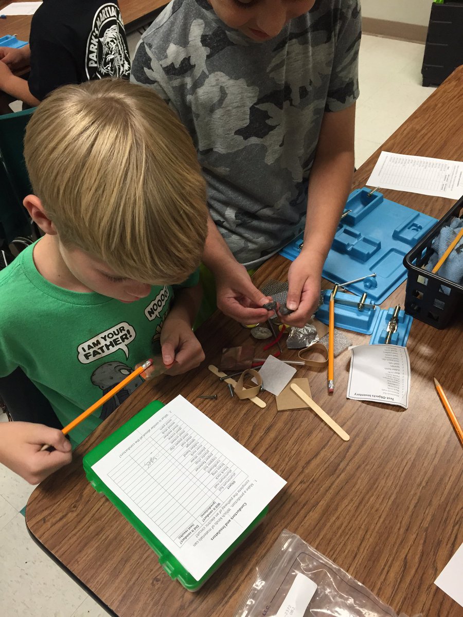 carter3rdgrade's tweet photo. Examining test objects to make predictions.  Will these objects be conductors or insulators? #makeitcount #sciencerocks @BJ__Smith https://t.co/dA3SsWbbZB
