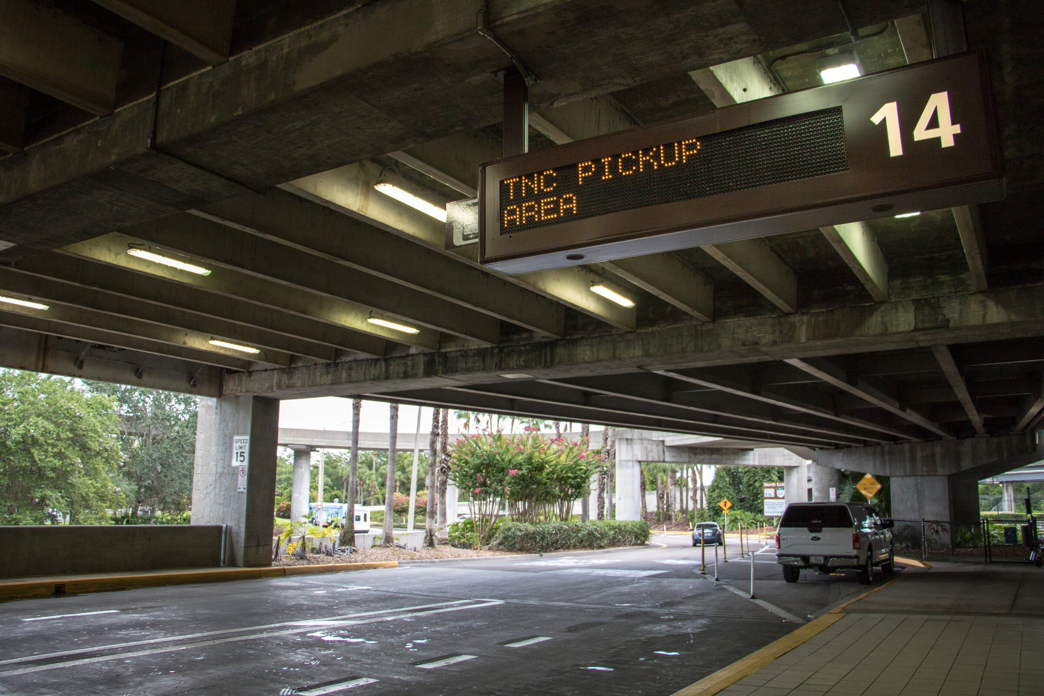 Orlando International Airport on Twitter: "You can now pick up UberX