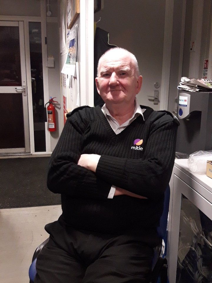 DougieIFM's tweet photo. Mr Garth Smith a complete superstar looking after high profile property for @Mitie_TSM
#peoplemakebusiness #14yearsservice https://t.co/Rj0Bb37hSb