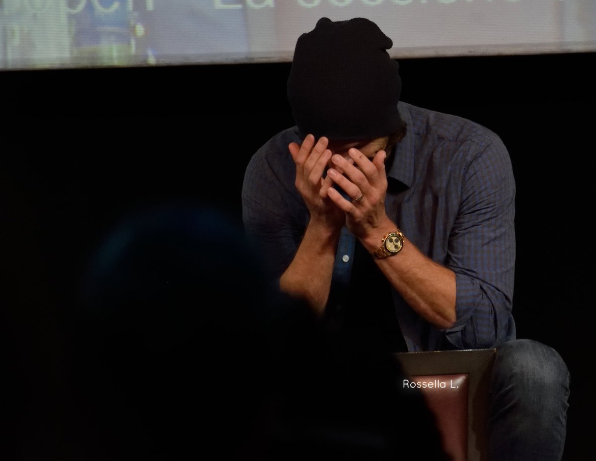 smughusbands's tweet photo. Bashful @jarpad at #Jibcon8 ♥ https://t.co/22mjhsaehI