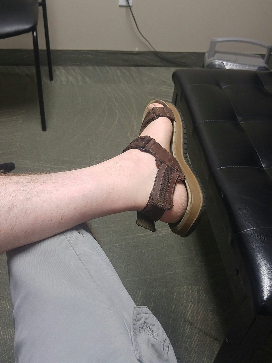 Why sandals? Because September does not make sense anymore. Today I shall teach from the toes up