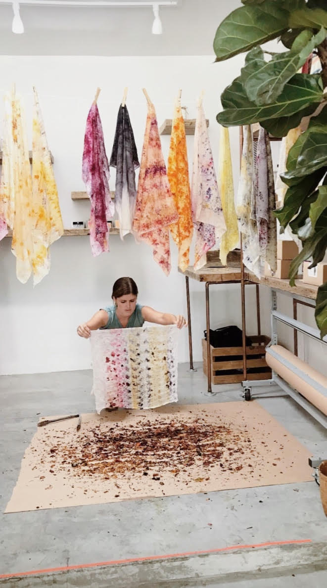 makersmess's tweet photo. Natural Bundle Dyeing with The Dogwood Dyer // 9/23, 1p-4p // $90 Single/$150 Friends or Couples! // Sign up at https://t.co/J5xMQYHc0G! https://t.co/vQnobThMRh