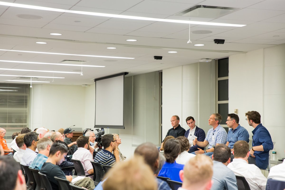 Ashegan's tweet photo. Enjoyed celebrating my last week in Boston w/ fellow #cryptocapitalists @bussgang @RichDulude @DaveBalter @jamieagoldstein! #bostoncrypto https://t.co/tkgdNFJbG0