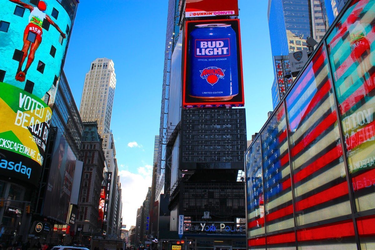Rose (@_rosetintedspec) on Twitter photo Mrs A to B talks living in New York City. Is it all pizza & walk-in wardrobes? bit.ly/2x8jj2B <a href="/blogsretweet/">blogretweet</a> <a href="/USBloggerChat/">#USBloggerChat</a> Mrs A to B talks living in New York City. Is it all pizza & walk-in wardrobes? bit.ly/2x8jj2B <a href="/blogsretweet/">blogretweet</a> <a href="/USBloggerChat/">#USBloggerChat</a>