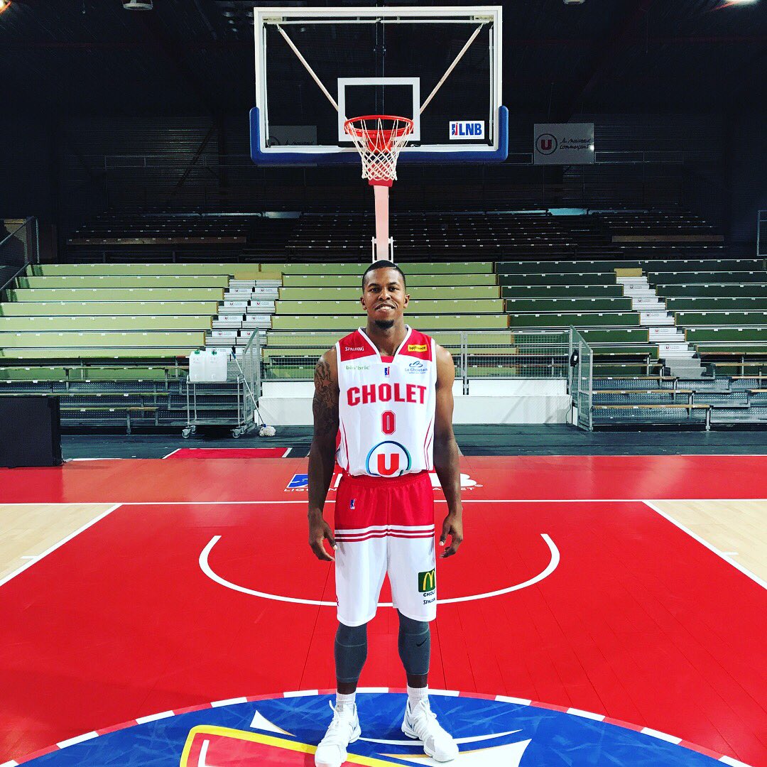 Leagueme_0's tweet photo. Year 2! Season starts Friday! Thank God for the blessings that he has given me! Young Westbrook with the number 👀#LeagueMe https://t.co/YDwZI1WTyv