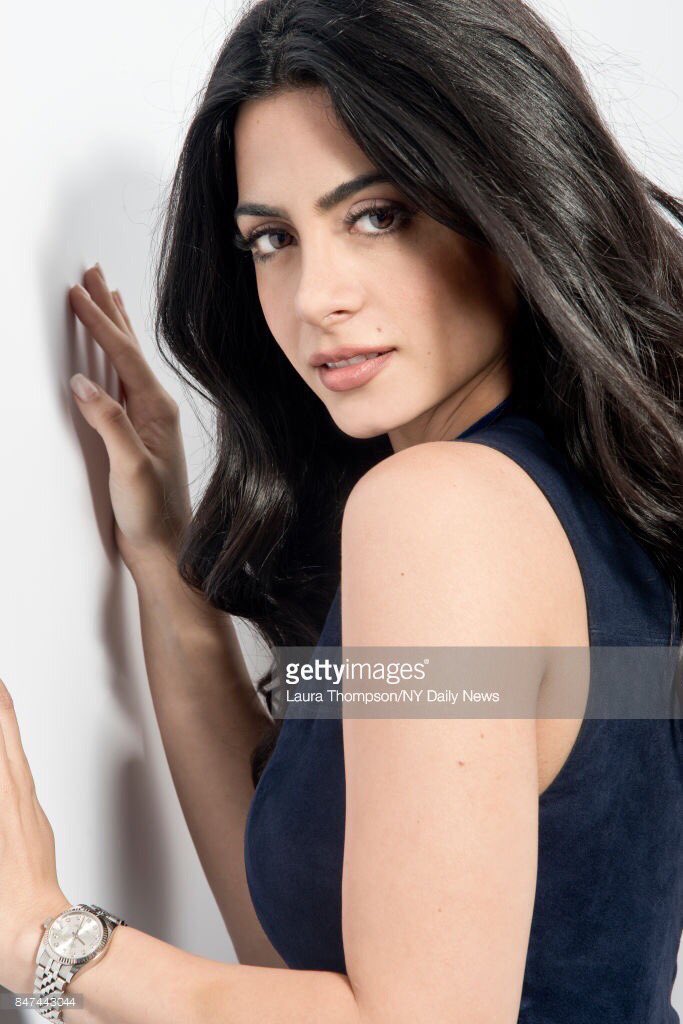 Emeraude Toubia on Twitter: "📸 || Portrait at New York Comic Con 2016