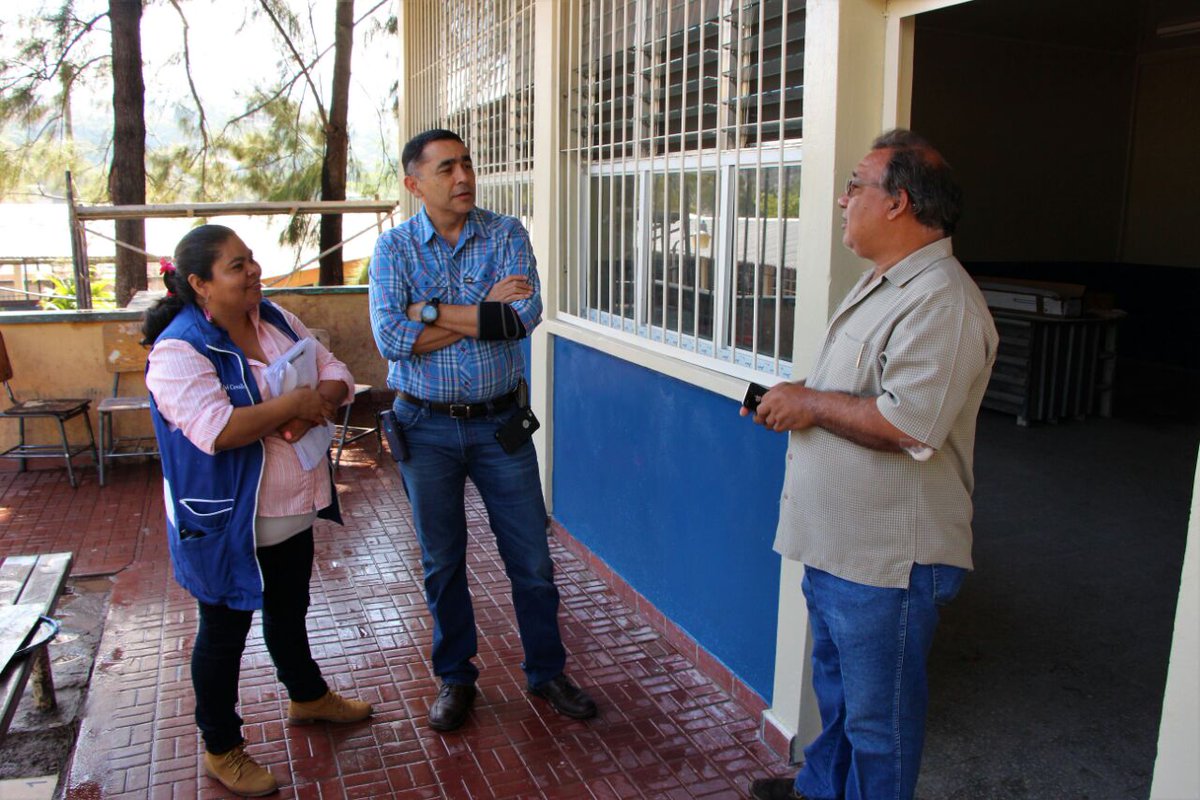 FHIS_HN's tweet photo. El Ministro @mariopinedav supervisó hoy la ampliación del Instituto Hector Pineda Ugarte de la colonia Hato de En Medio de la capital https://t.co/9455guTa9w