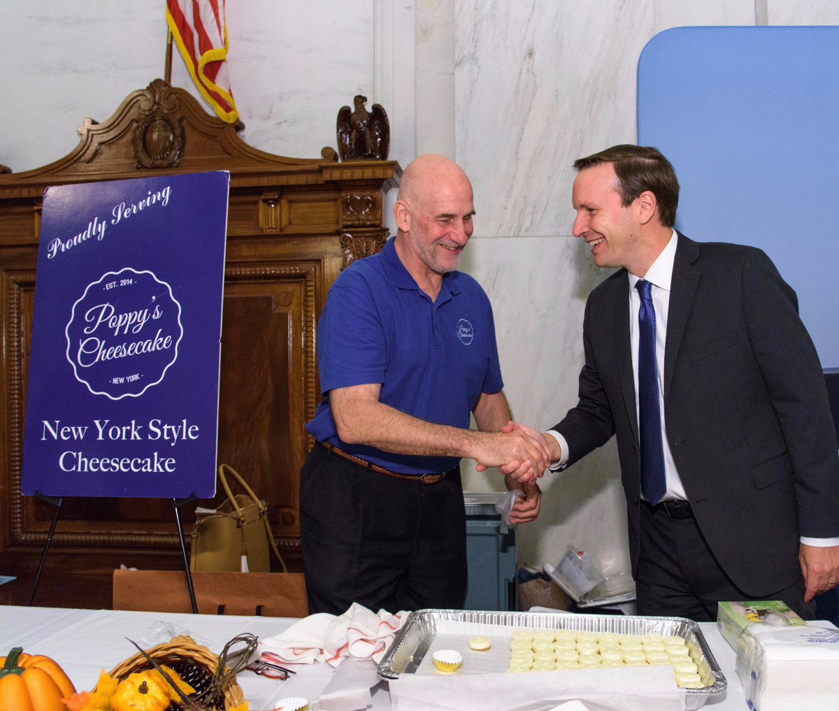 PoppysCC's tweet photo. Another year, another great #DiscoverCT reception. Thanks again to @CTSocietyDC and our gracious hosts, Sen @ChrisMurphyCT & @SenBlumenthal. https://t.co/TYOmKLGuU4