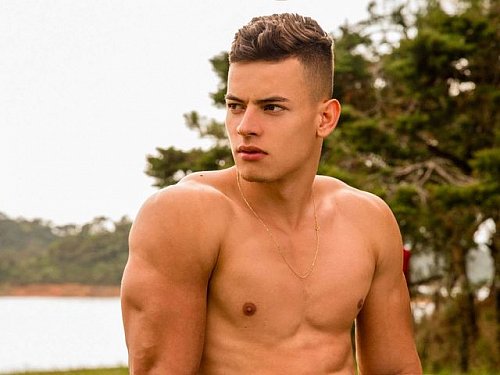 #GayCam Jason Ochoa Live Unzipped at https://t.co/zDbZsDyOz5 NOW! https://t.co/JG6ja3E7Of