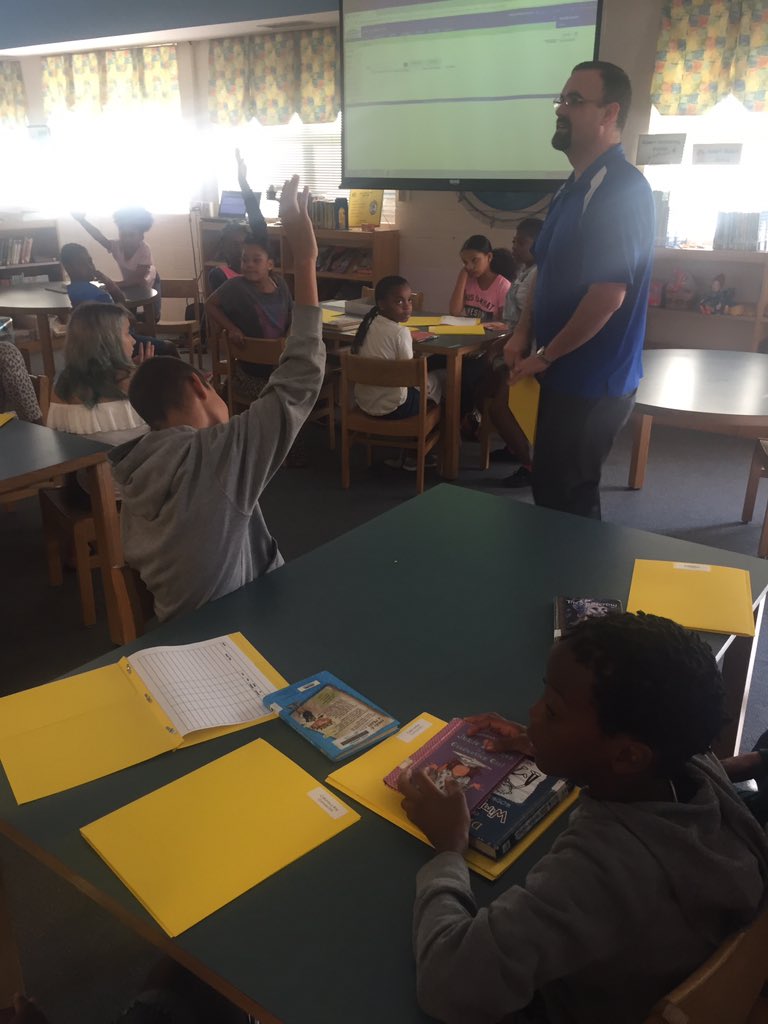 Teaching Responsibility! Excellent Example👍🏽<a href="/Ashley_Dolphins/">Ashley Elementary</a>