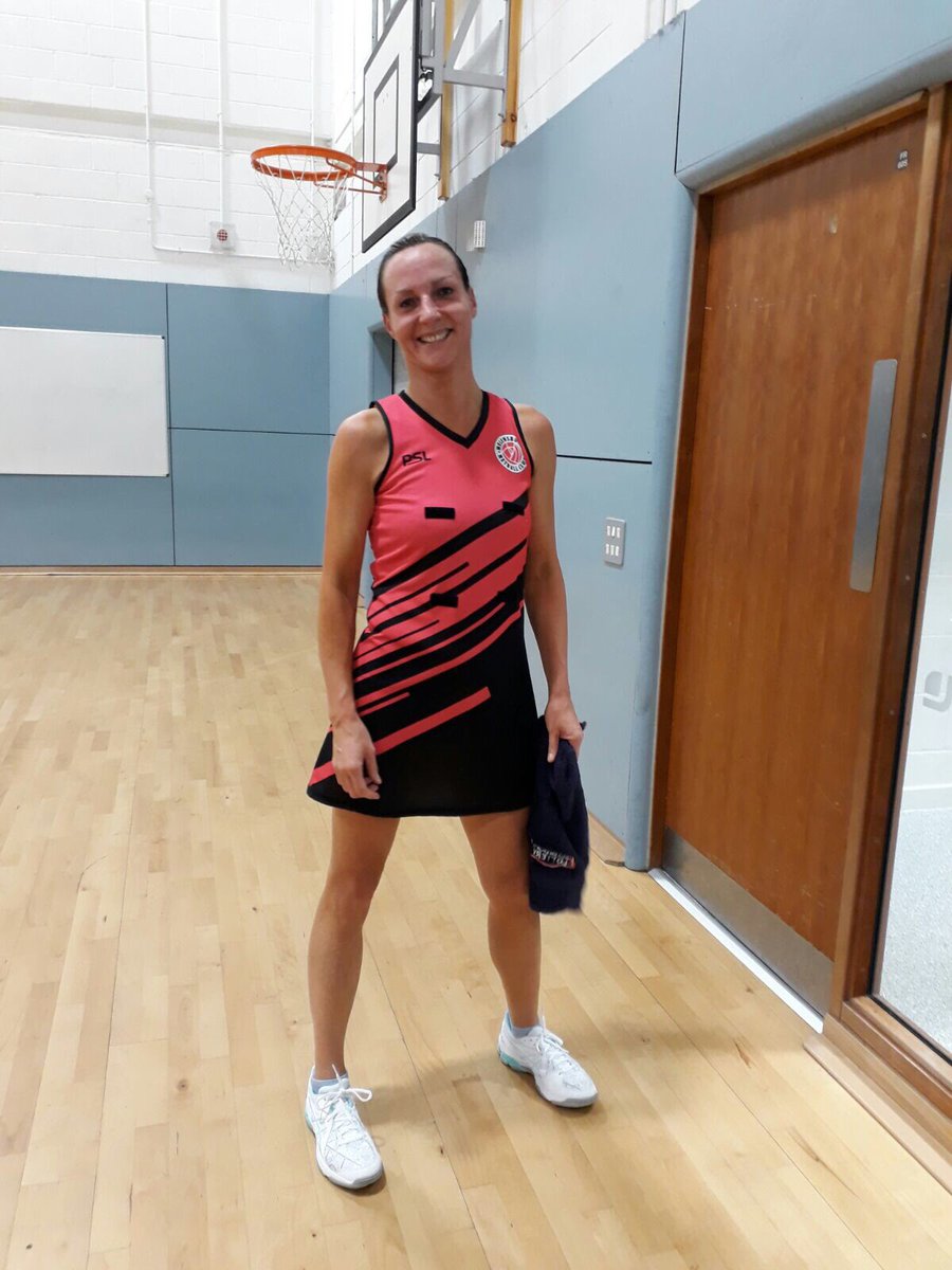 HBurghNetball's tweet photo. Tonight HNC2's Justine Grundy was named PoM #welldoneladee #passion #giveitall #HNC2 #HNCSquad2 #crackingplayer xx https://t.co/Xuhcxgg1Vv