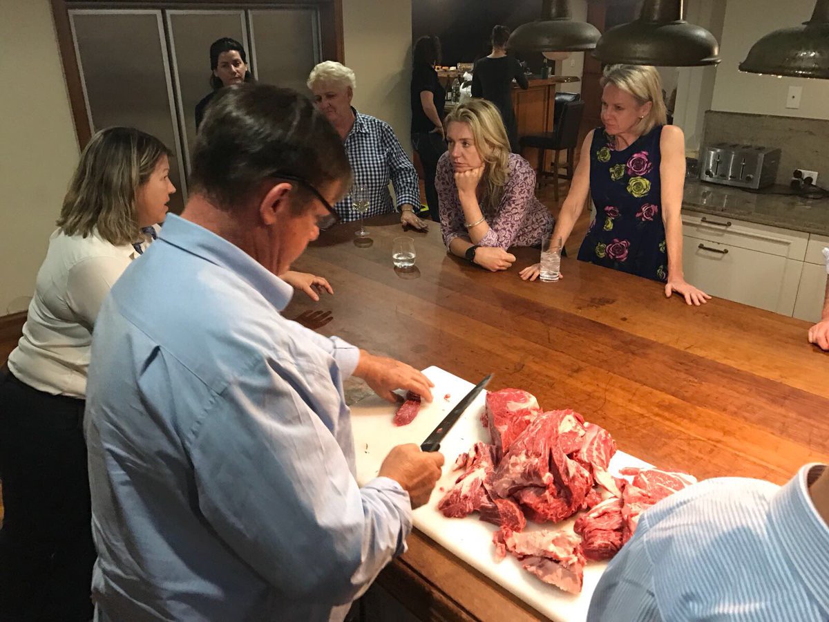 senbmckenzie's tweet photo. Iconic central QLD #beef industry is a huge contributor to local economy &amp; our national #exports #NatsSenators #RoadTrip #nicechuckblair https://t.co/RSGOmkkKDt