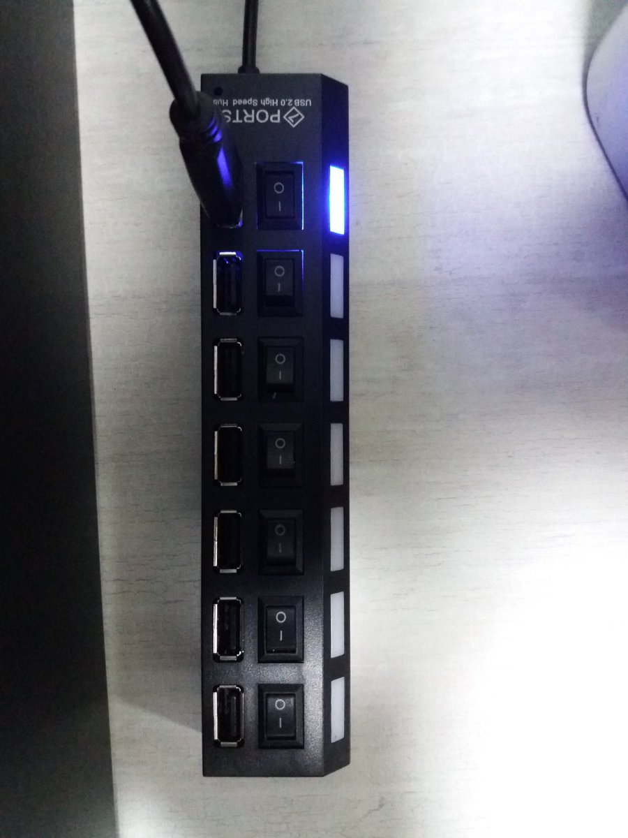 WanderLeley's tweet image. Das coisas simples que facilitam e muito!!! #hubusb