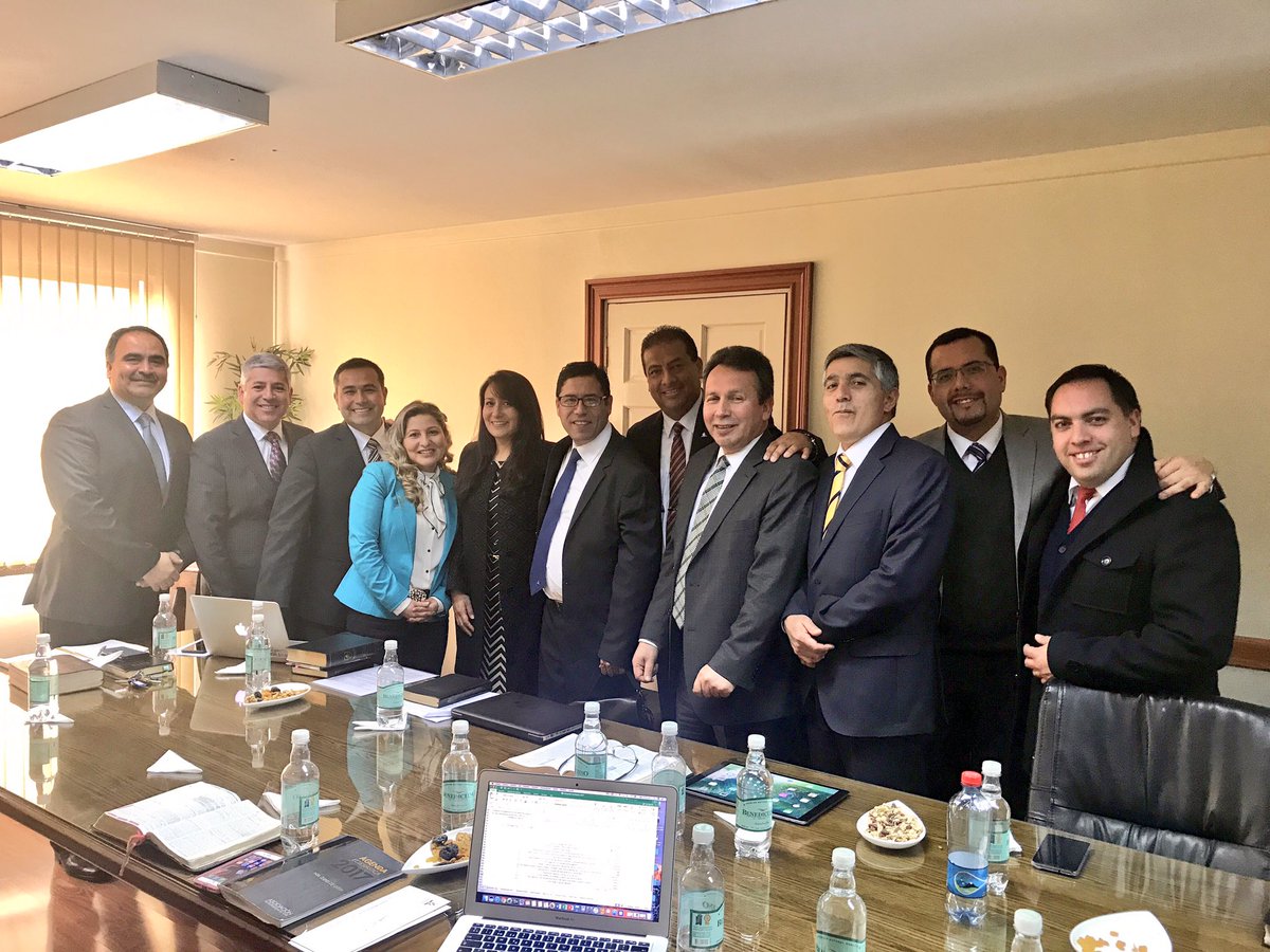MinisterialUCH's tweet photo. Examen d ordenación Ministerial d 3 aspirantes @IASDMetro 
Felicitaciones Pr @sanjuanmurillo 
Pr Patiño y Pr Cruz
@HeinCarlos @PrLucasAlves https://t.co/qeZn8PW383