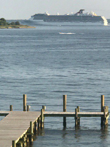 RayPereiraCBU's tweet photo. #BayfrontClub waterfront view - one of my favorite #pics https://t.co/cxnowYjYfN