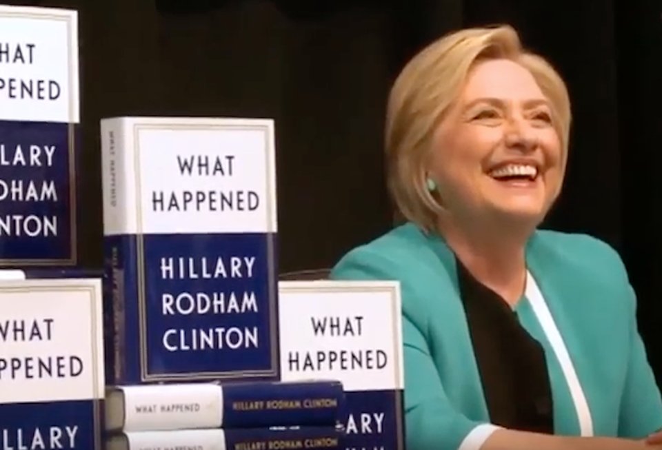 AmerJournalNews's tweet image. Hillary Clinton just sold more copies of her book in one week than Trump’s sold in two years

shareblue.com/hillary-clinto…
By @owillis