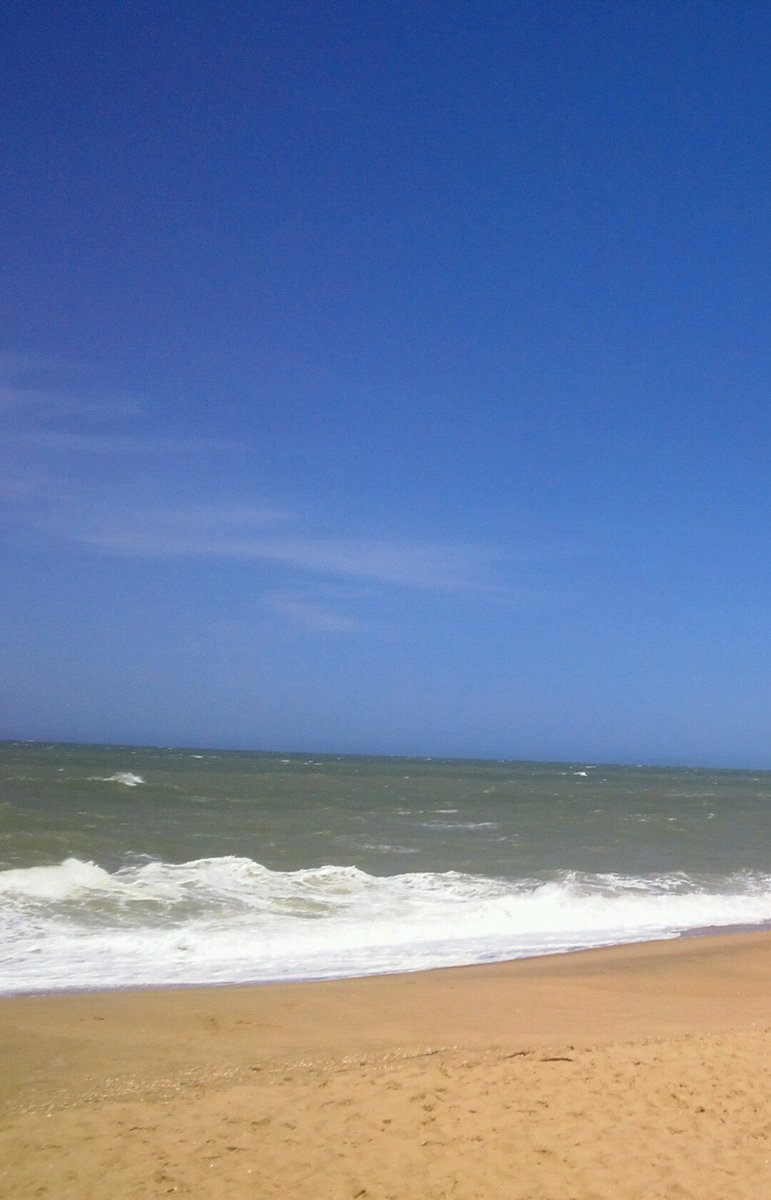 I'm at Barra de São João in Barra de São João, RJ w/ <a href="/johnattanguimar/">Johnattan Guimarães</a> swarmapp.com/c/i698j3MOhMe