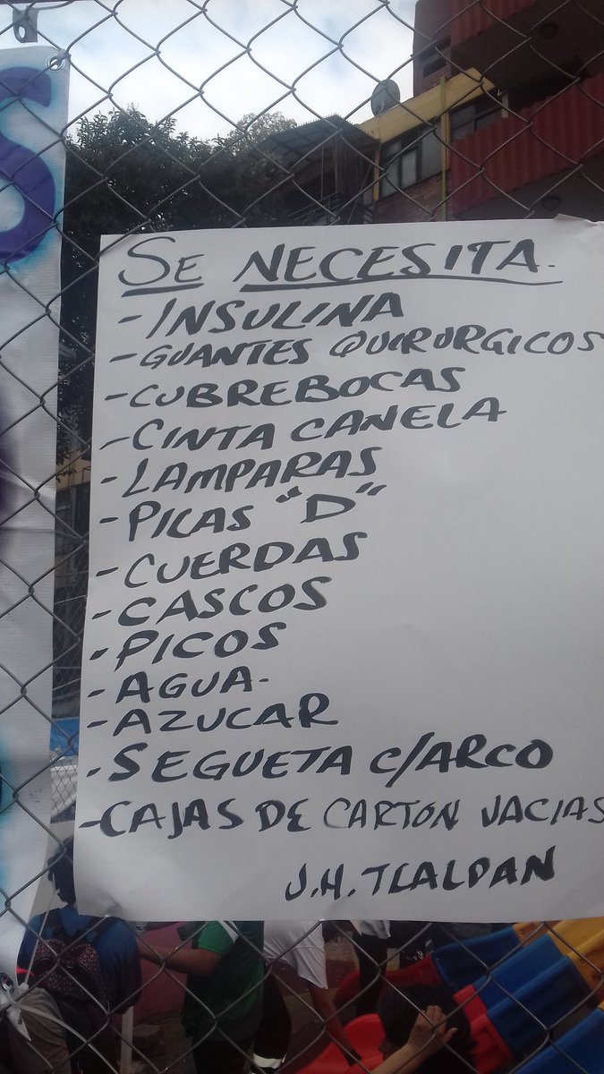 sharondoit's tweet photo. Esto se necesita en #MultifamiliarTlalpan y #Taxqueña. No vayan en coche, militares y topos están desde ayer en la noche. https://t.co/3bu67rKAu2
