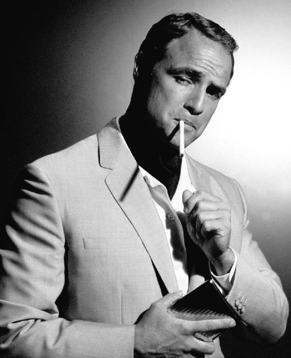 ClassicMovieMen's tweet photo. Marlon Brando https://t.co/mIAdvPQMgb