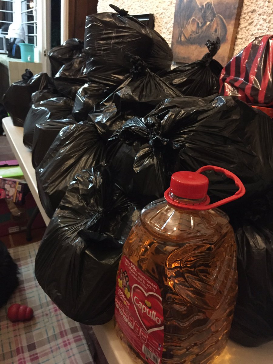 Y así c empieza a preparar salida para #Morelos ayuda humanitaria y animales, c necesitan medicamentos d uso vet #Sumate x q #TodaVidaVale