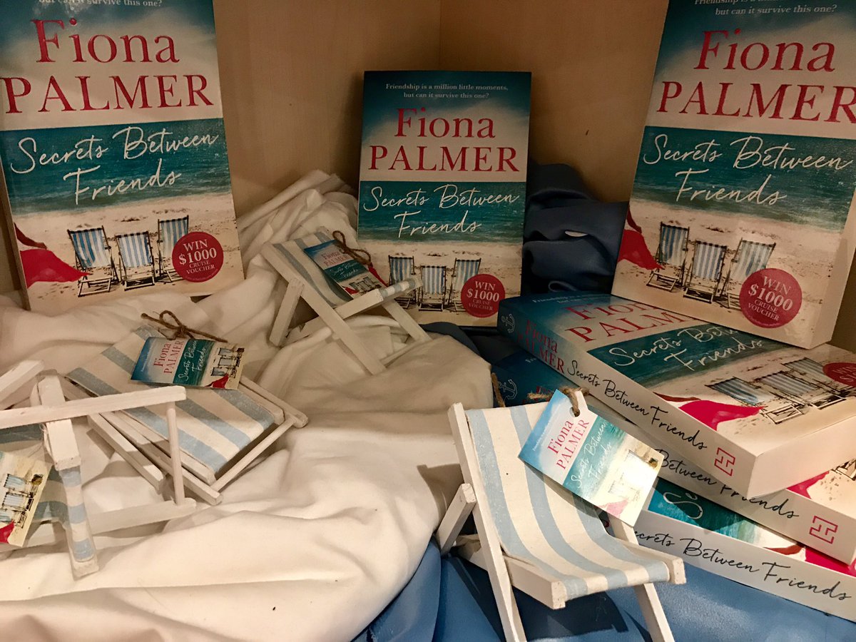 book_snoop's tweet photo. @fiona_palmer snooped this out at @dymocksbrisbane very cool and beachy complete with mini deck chairs #SecretsBetweenFriends @HachetteAus https://t.co/aTJJJwo4YO