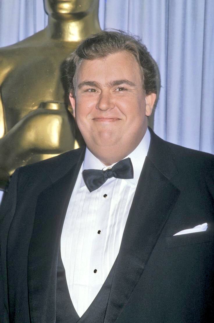 IL0VEthe80s's tweet image. Did you know that the John Candy died at the age of 43 back in ‘94? Retweet if you miss The Legendary, John Candy...