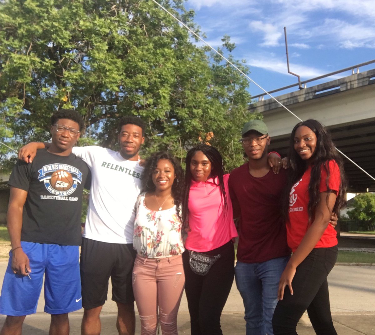 TessyMoonlight's tweet photo. We hope the foundation continues to grow and flourish. Thank you to everyone who helped!😊 https://t.co/GKA0o5kCpe