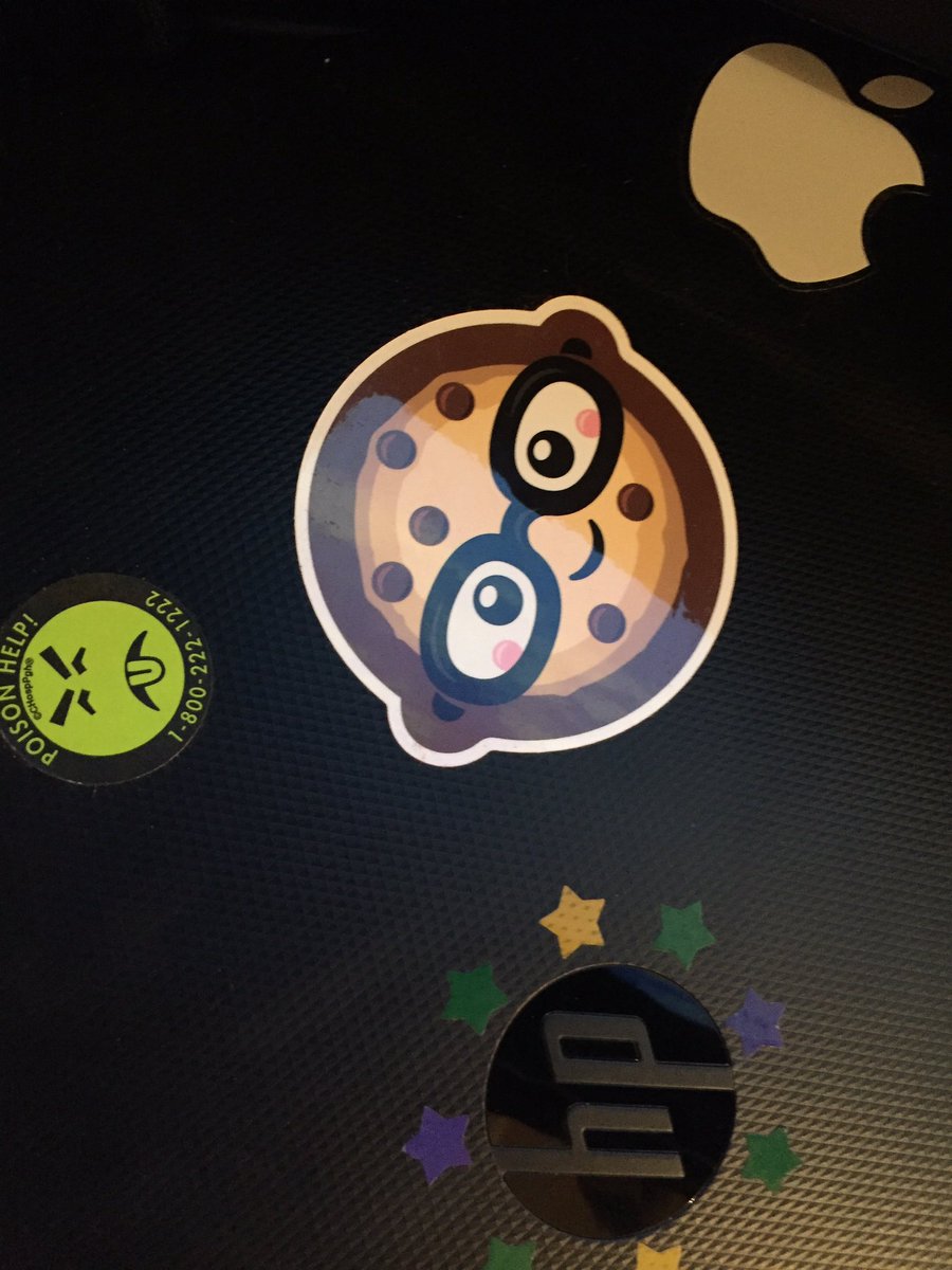 kyliegkk's tweet photo. Added a new sticker to my laptop @NerdyNummies @RosannaPansino  #RoBakingLineTour #RoBakingLine https://t.co/kWzheDzaKQ