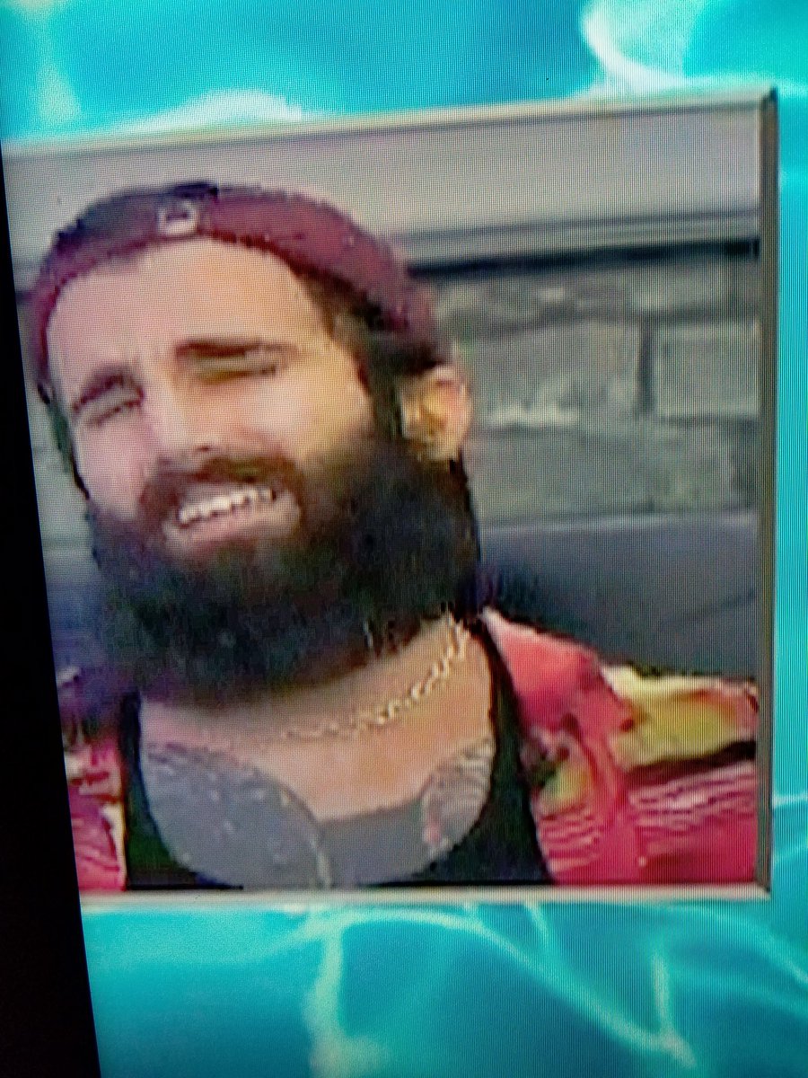 sarkatpev's tweet photo. The reason Paul's game was awful is bc he relied on isolating ppl he was manipulating & couldn't continue it in jury. #bb19 #notrobbed https://t.co/CKrXTu2a4E