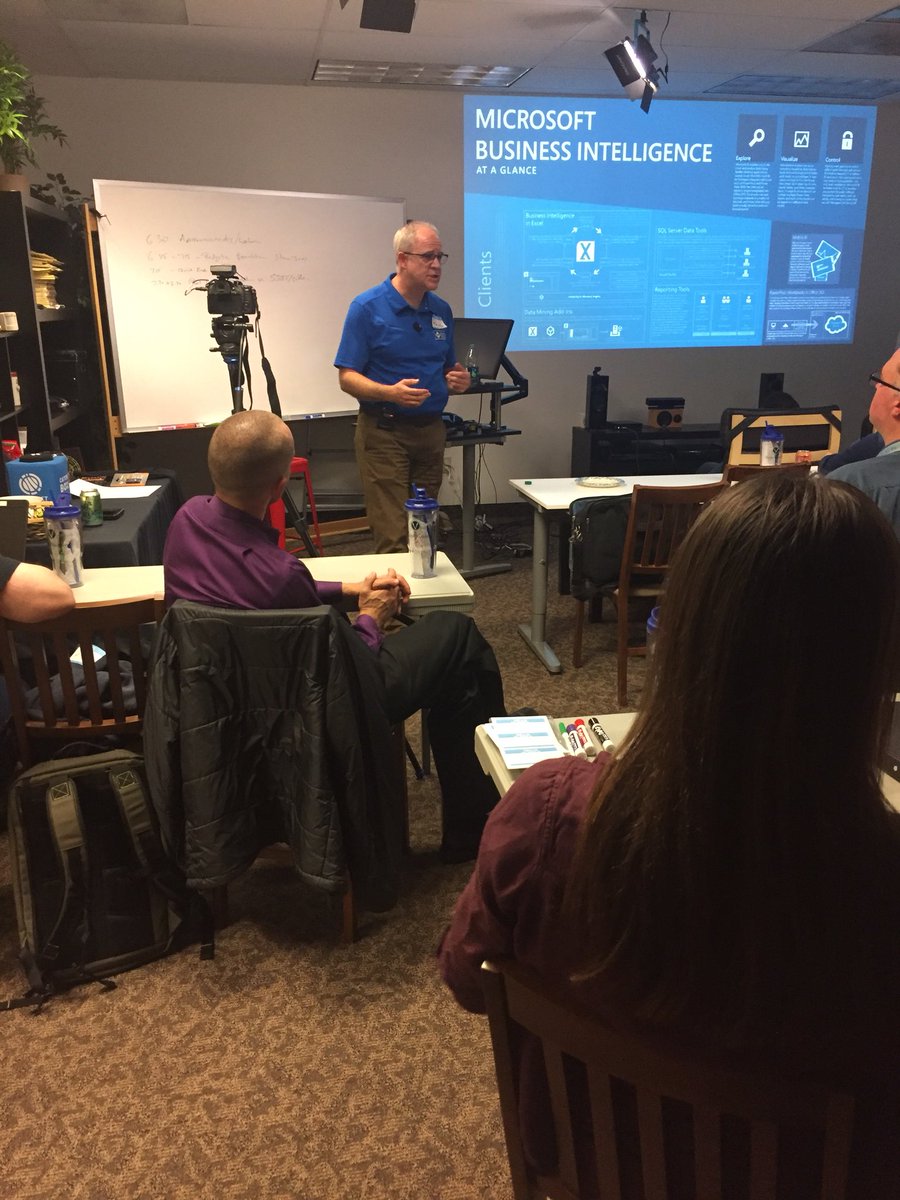 Vander_Birch's tweet photo. #LocalGuru Paul Turly sharing the changes in SSRS & BI https://t.co/0xDZ8aCsAo