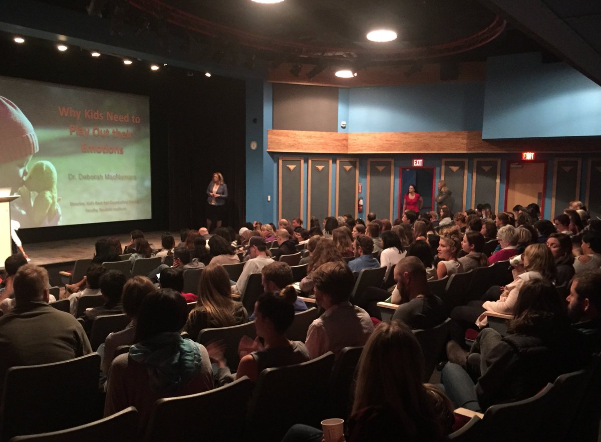 pkbeanskids's tweet photo. Packed house tonight @scienceworldca for @DebMacNamara! So proud to sponsor such an amazing event 💚 #playinggrowing https://t.co/eRBR2zl4hp