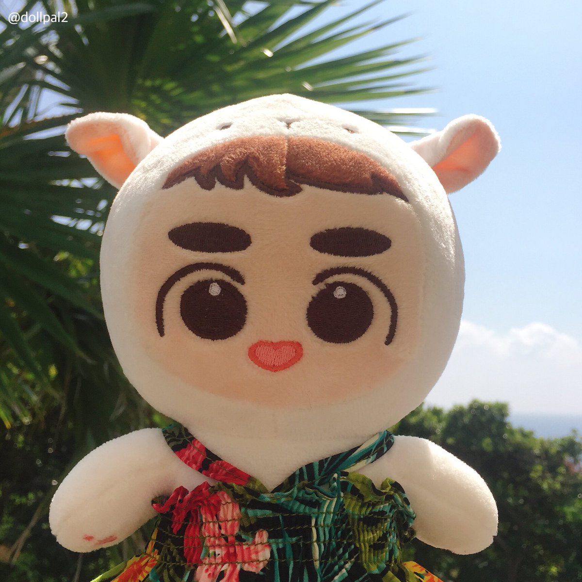 dollpal2's tweet photo. 추석연휴 더운 나라로 떠나실 마망들을 위한 원피스 수영복(18500원)과 수영복 위에 커버업으로도 단독으로도 입히실 수 있는 홀터넥 원피스👗(18000원) 입니다 😎 https://t.co/mPk05uqNF4