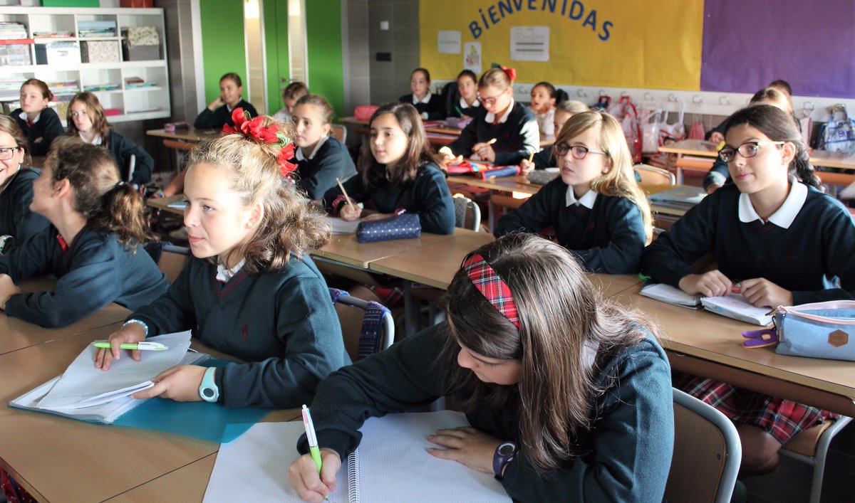 MontespinoEdu's tweet image. Aprendemos con @scratch a programar, a crear nuestras propias historias y juegos interactivos #Programmingenvironment #innovation #digital
