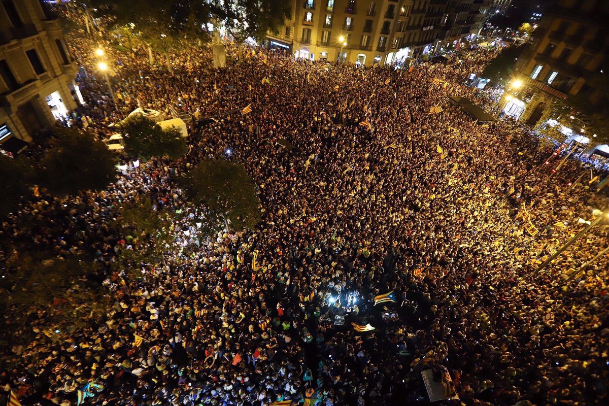 2. It's not a question of wanting independence, but rather wanting democracy. The Catalan people just want to vote.