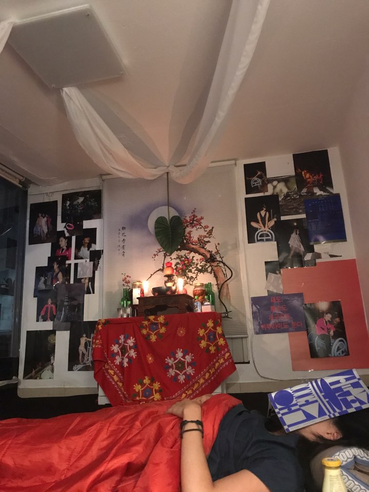 예술의 탈을 쓴 사이비 종교에 성북문화재단이 속은 게 아니냐는 의심을 경찰과 주민들이 했다. 

#뉴스에 #제보를 #하세요 #성북동주민여러분 #불편은고객의몫 #민원콜렉터