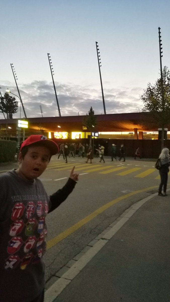 SSchmidi's tweet photo. #StonesNoFilter #StonesZurich https://t.co/6asbUjcwVl