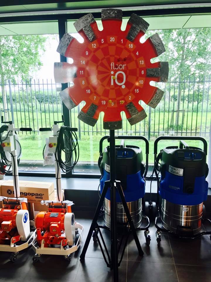 Nieuw in ons verkoopassortiment een gepersonaliseerd dartbord dlvr.it/PpRDsc