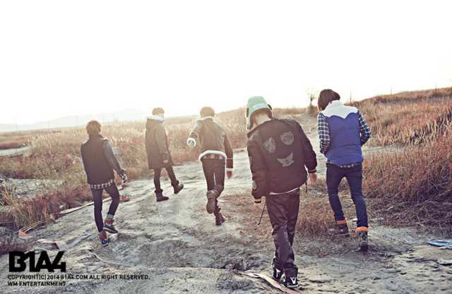 orange_sandeul's tweet photo. I'm loving these shots https://t.co/1irmWkHcnA
