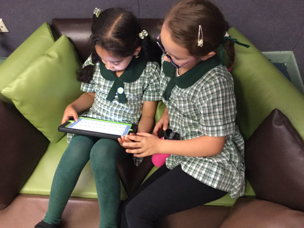 12Fabulous's tweet photo. How can we arrange the popcorn so we can count it efficiently? #mathsinvestigation https://t.co/51nqEjh9LC