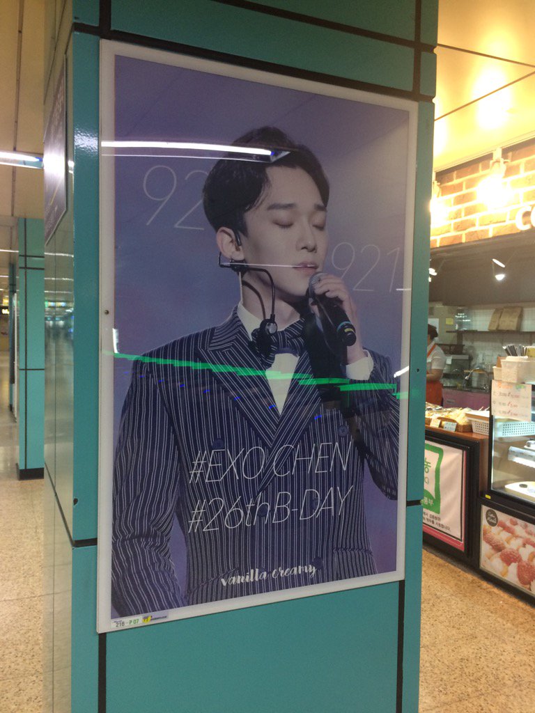 yeojunchengoo's tweet photo. Jamsil station's prettiest ad. Thank you @vanillacreamy_ https://t.co/vZc3vHYoH0