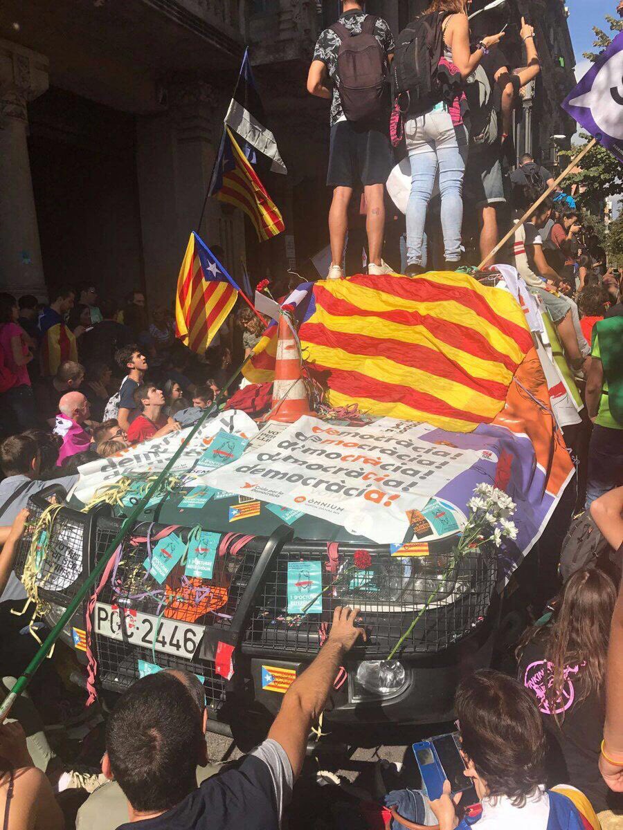 DKO_AXUXUAAo4CG.jpg:large