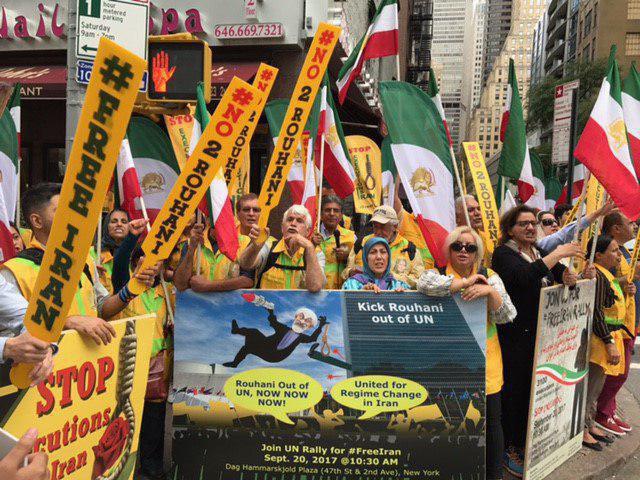 karm280sa's tweet photo. Iranian ex-pats rally while Rouhani rails +(Video & photos)
https://t.co/oUVO2f6d2N
#Praha #SanMarino #Bucureşti #HellsKitchenAu #Warszawa https://t.co/HQWFnb9TTD