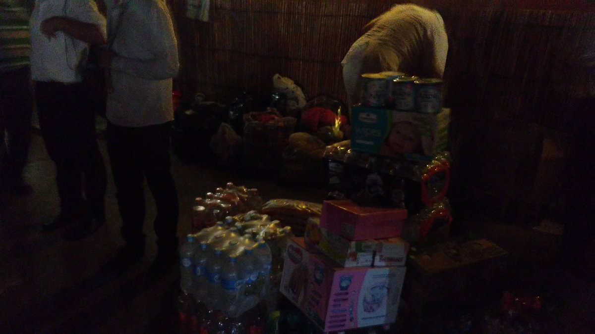 SelenUnison's tweet photo. Gracias a todos por sus donativos! Primer cargamento enviado #Oaxaca seguiremos recolectando hasta el Domingo #SomosMexico #SoyUnison https://t.co/7W6RwZOlFs