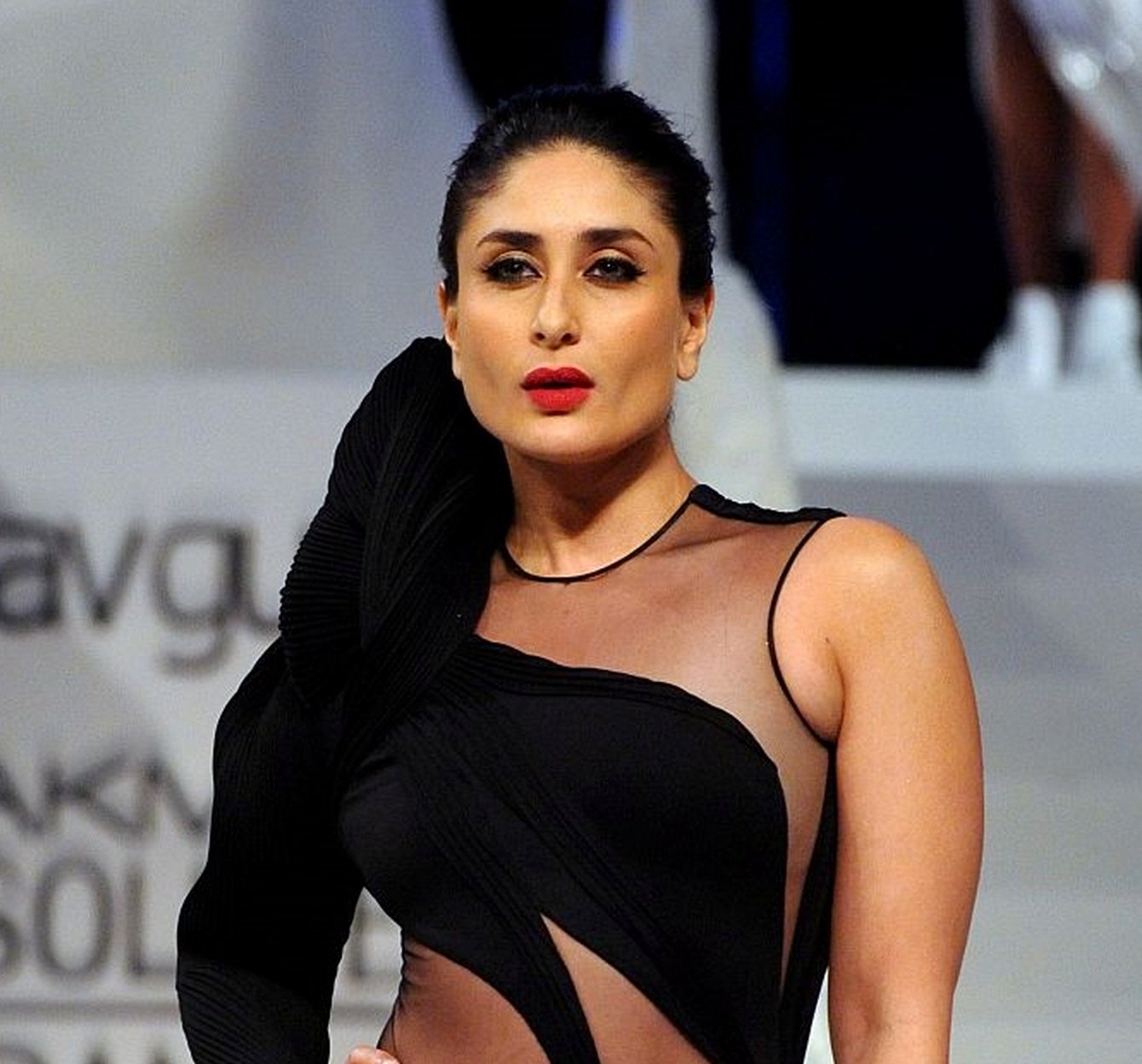 Happy Birthday to Kareena Kapoor Khan   About:  